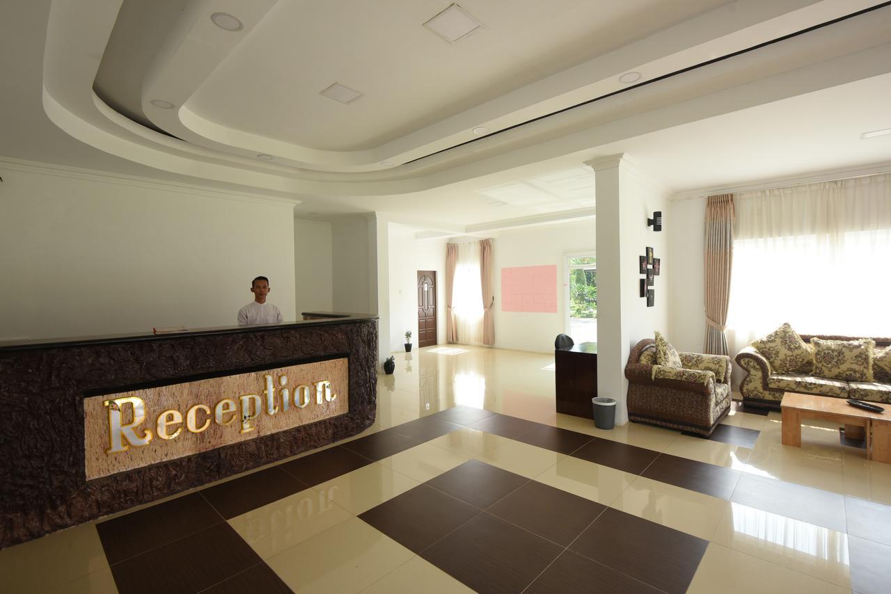 Hotel Breeze 3*