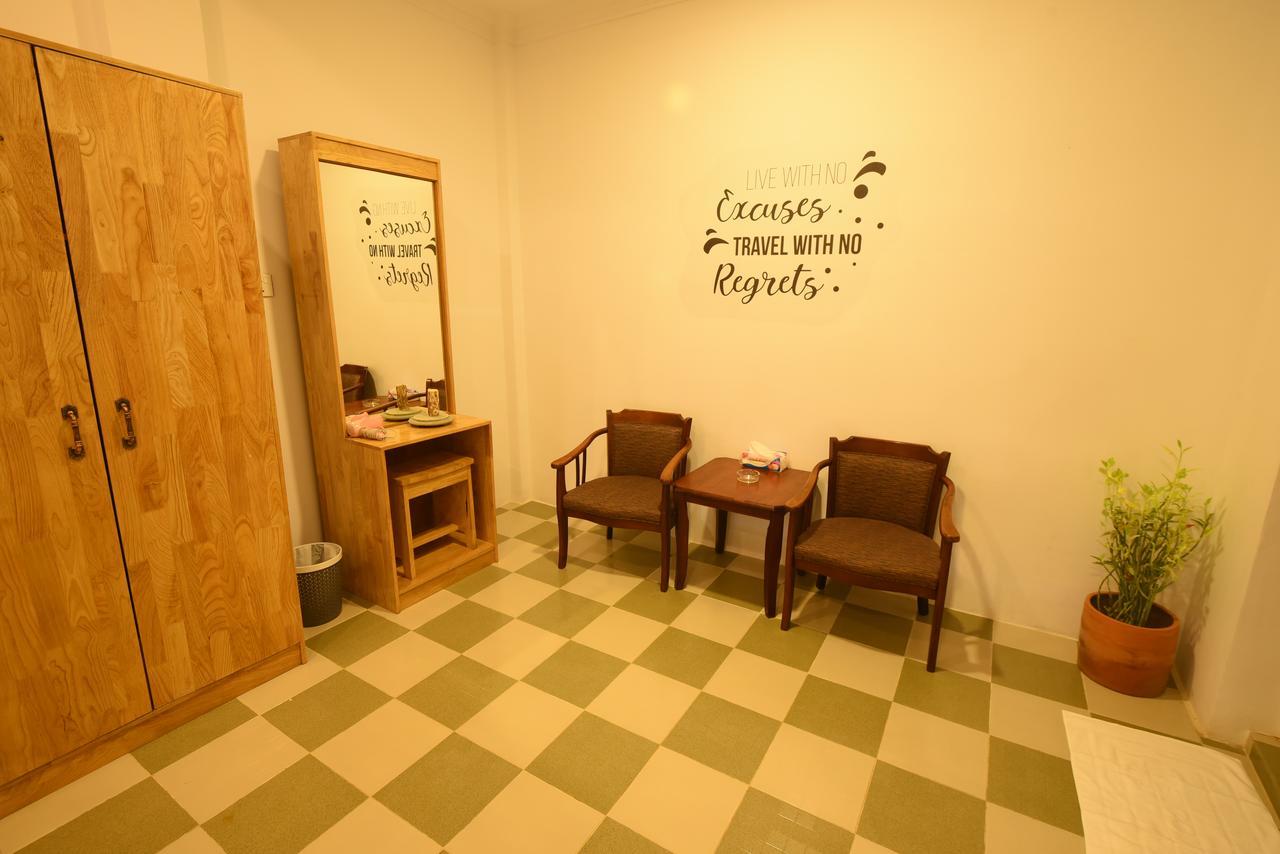 Breeze Hotel 3*